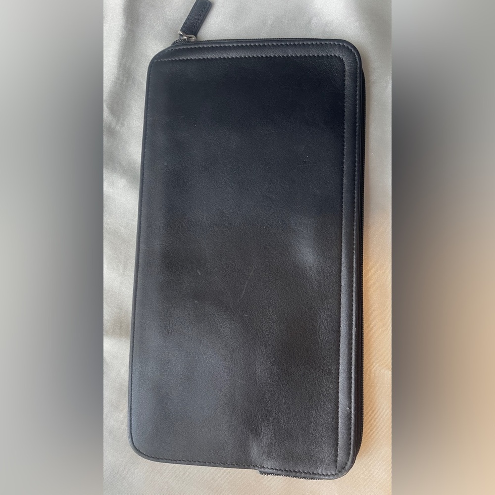 Levenger Black Leather Travel Document Holder